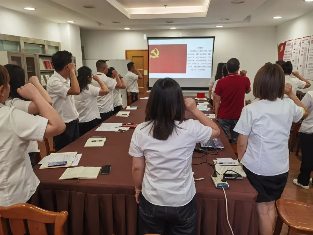 e74820773fd84ad7115de5c9b17c903e